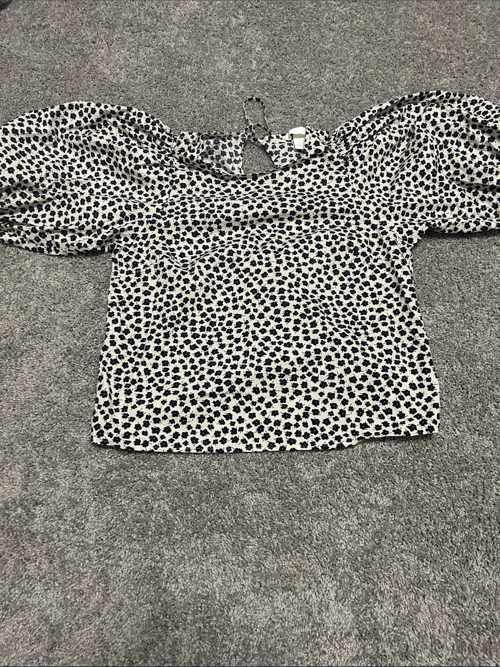 H&M Cream Top with Black Floral Print and Puff Sleeves